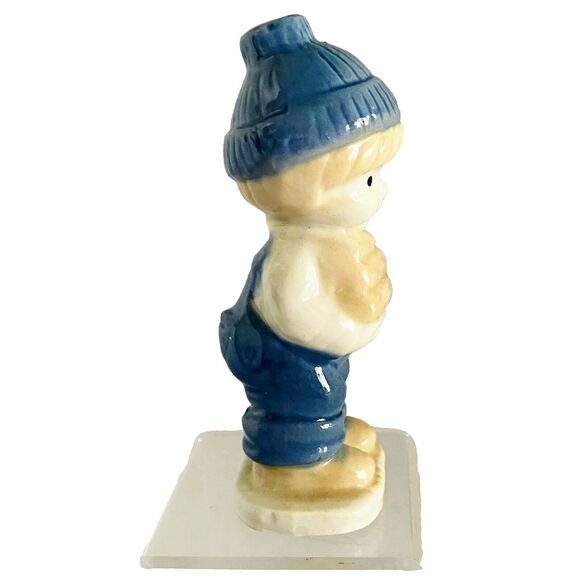 Vintage Ceramic Figurine Boy Carrying Woods Porcelain  Figure Blue & White - Picture 3 of 8